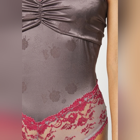 Free People Intimately Cocktail Hour Bodysuit frosted Fig XS - Picture 3 of 8